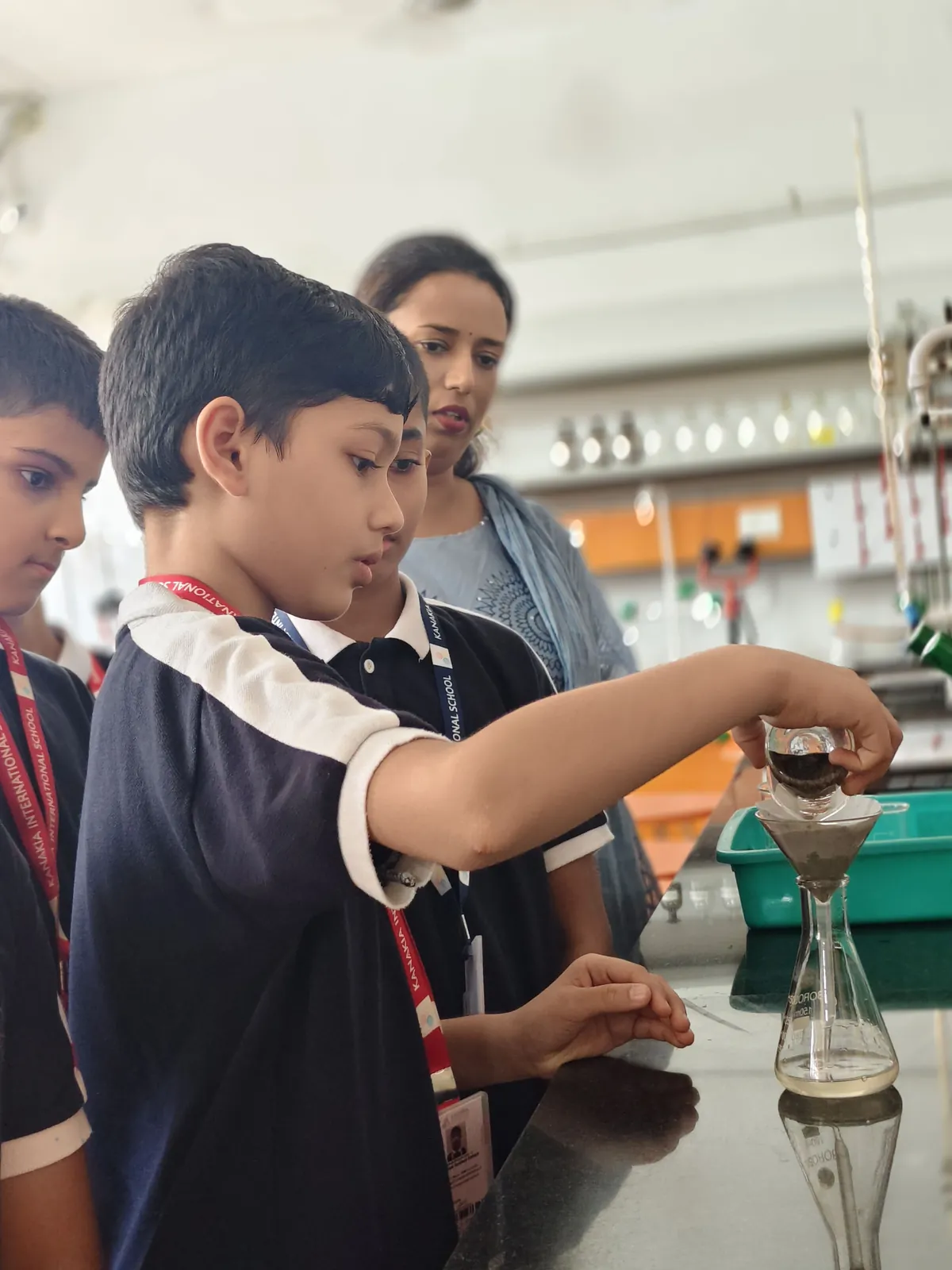 Science experiment in the lab